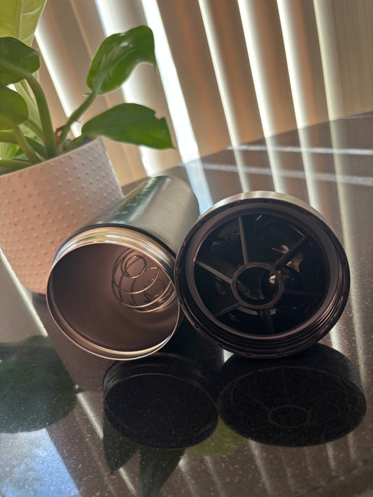 Stainless steel shaker bottle ￼